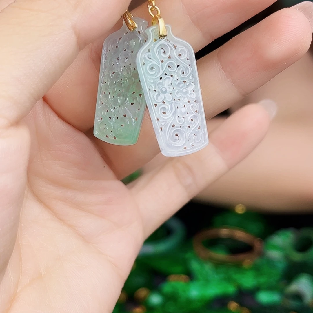 翡翠未镶嵌颈饰多样性