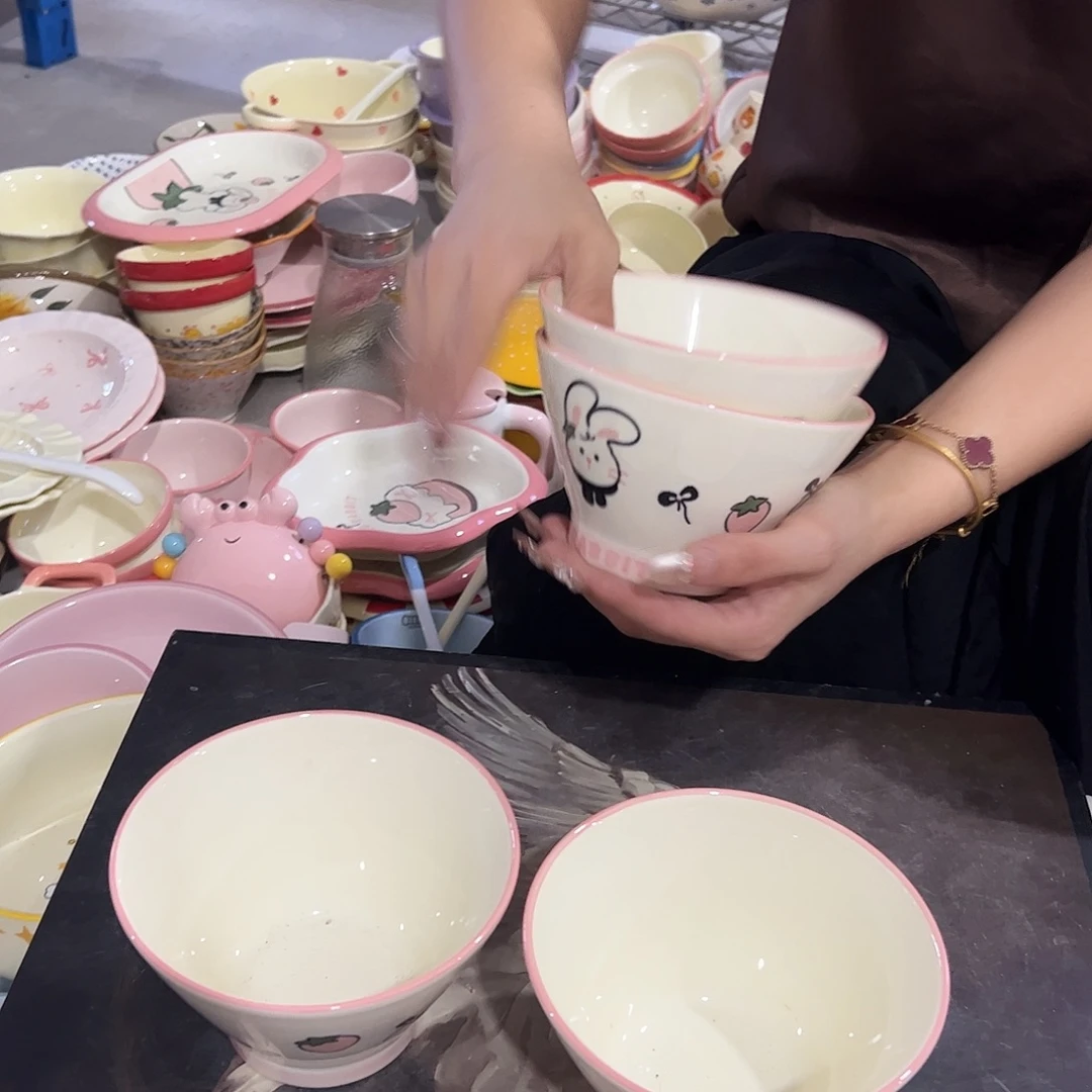 瓷片兔子5寸斗笠碗4个