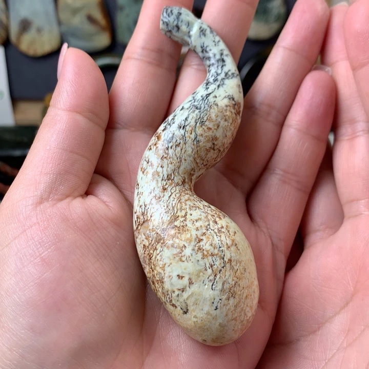 透闪石质玉手把未镶嵌七****忆