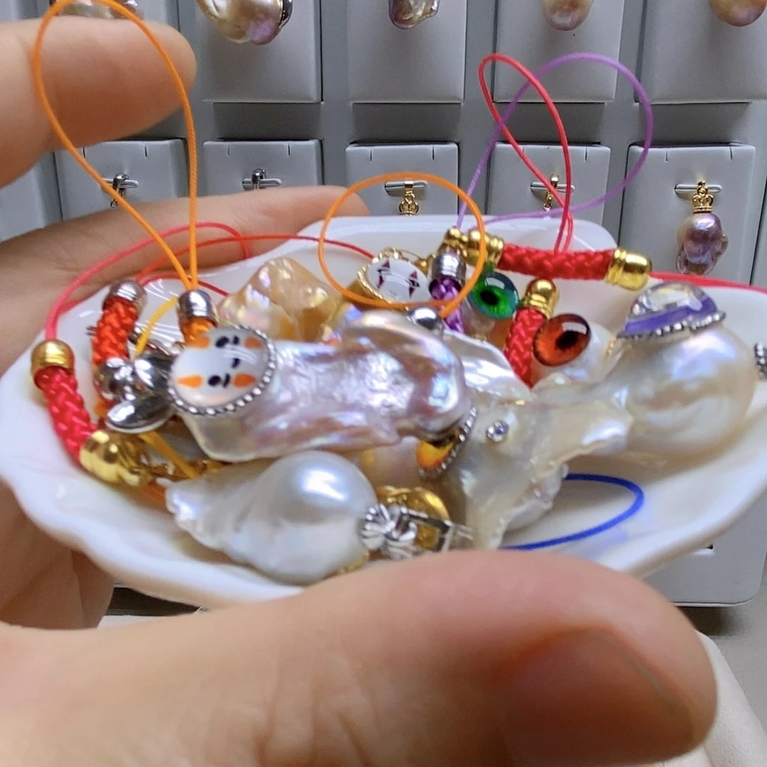 颈饰未镶嵌淡水珍珠