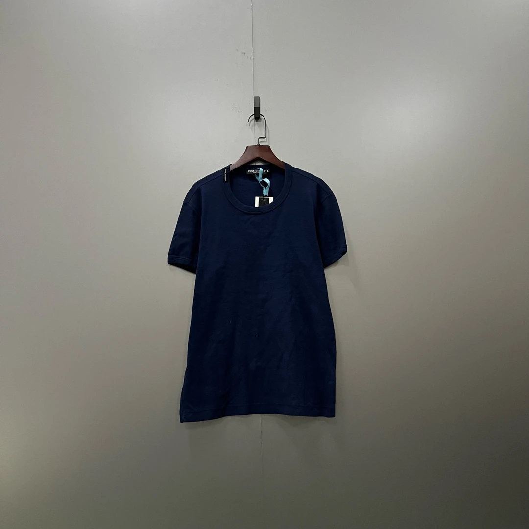95新  （cc1）DG 藏蓝色圆领短袖 50码/201763