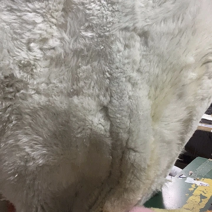 ?****）0浅灰加厚毯子一条瑕疵品