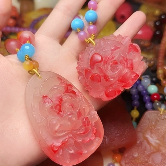 未镶嵌颈饰琥珀经典