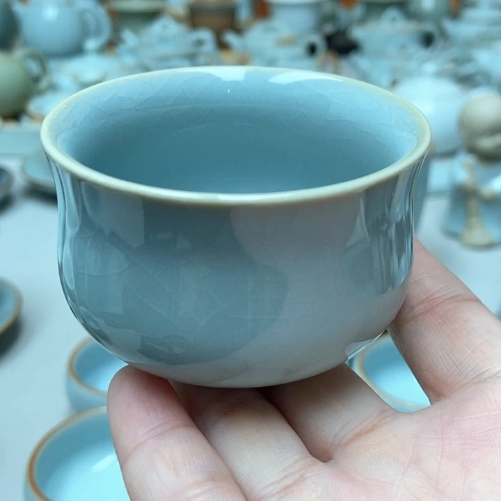 瓷微瑕支钉元宝杯无礼盒