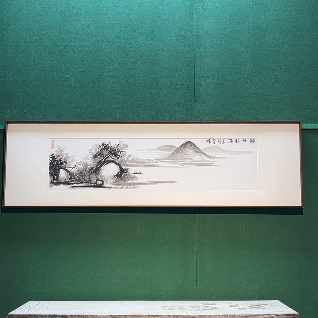 国画北**春董亮带框精装裱