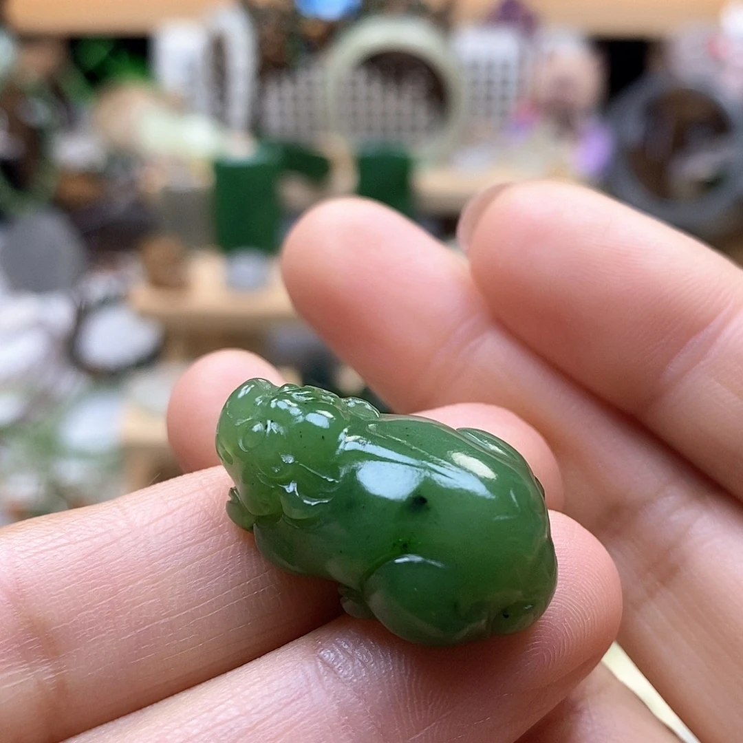 吊坠(赠链)未镶嵌和田玉碧玉貔貅