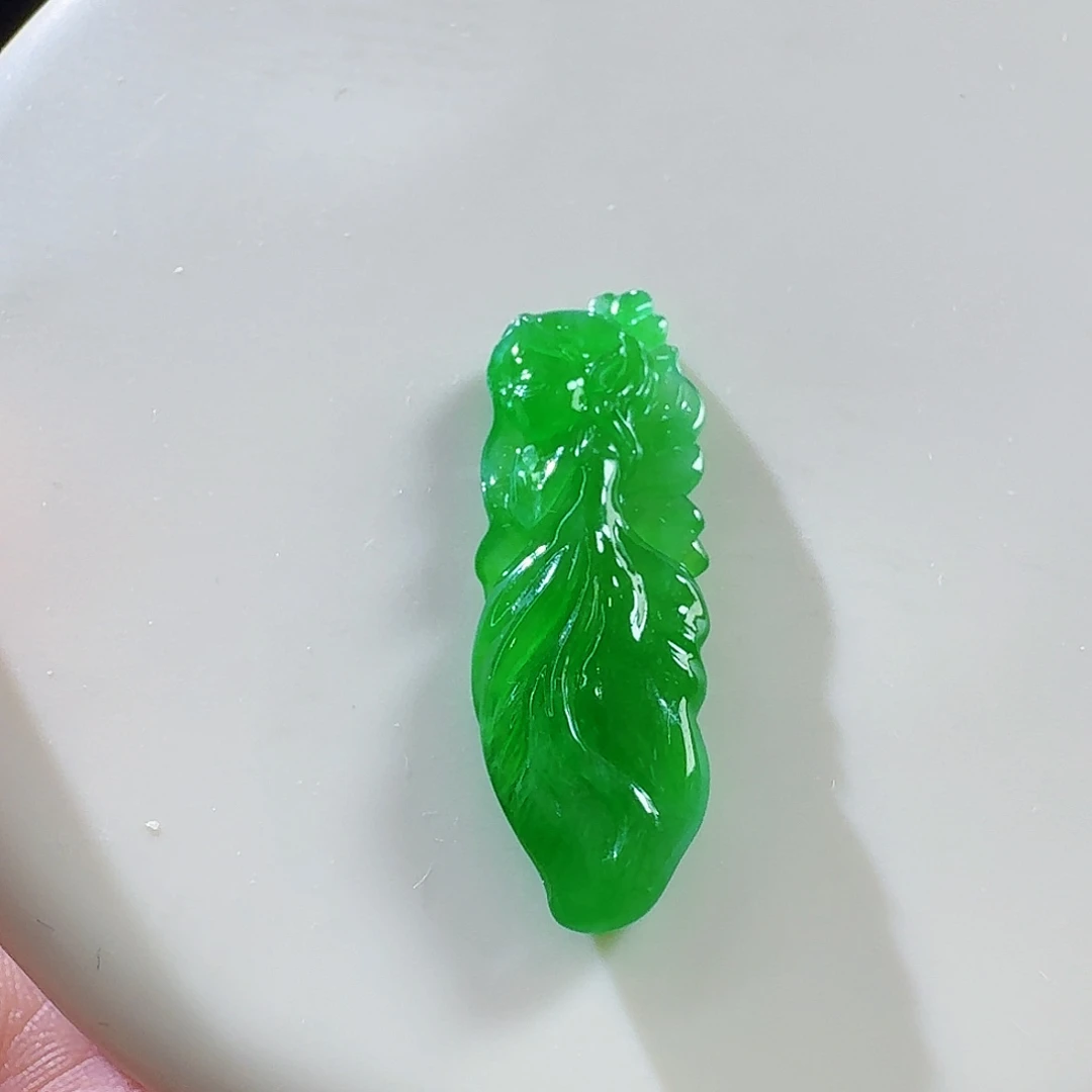 翡翠未镶嵌颈饰裸石