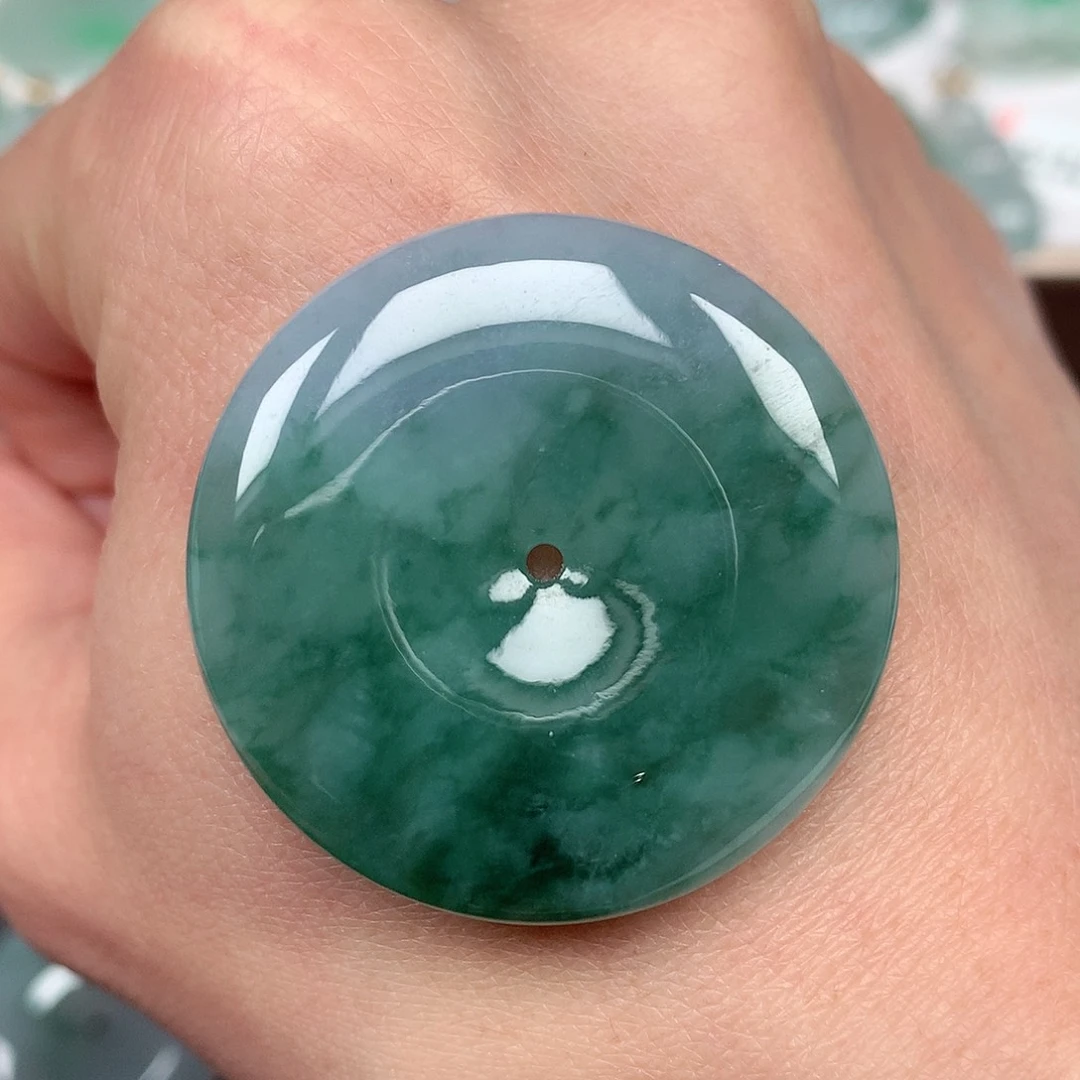 翡翠颈饰未镶嵌平安扣吊坠