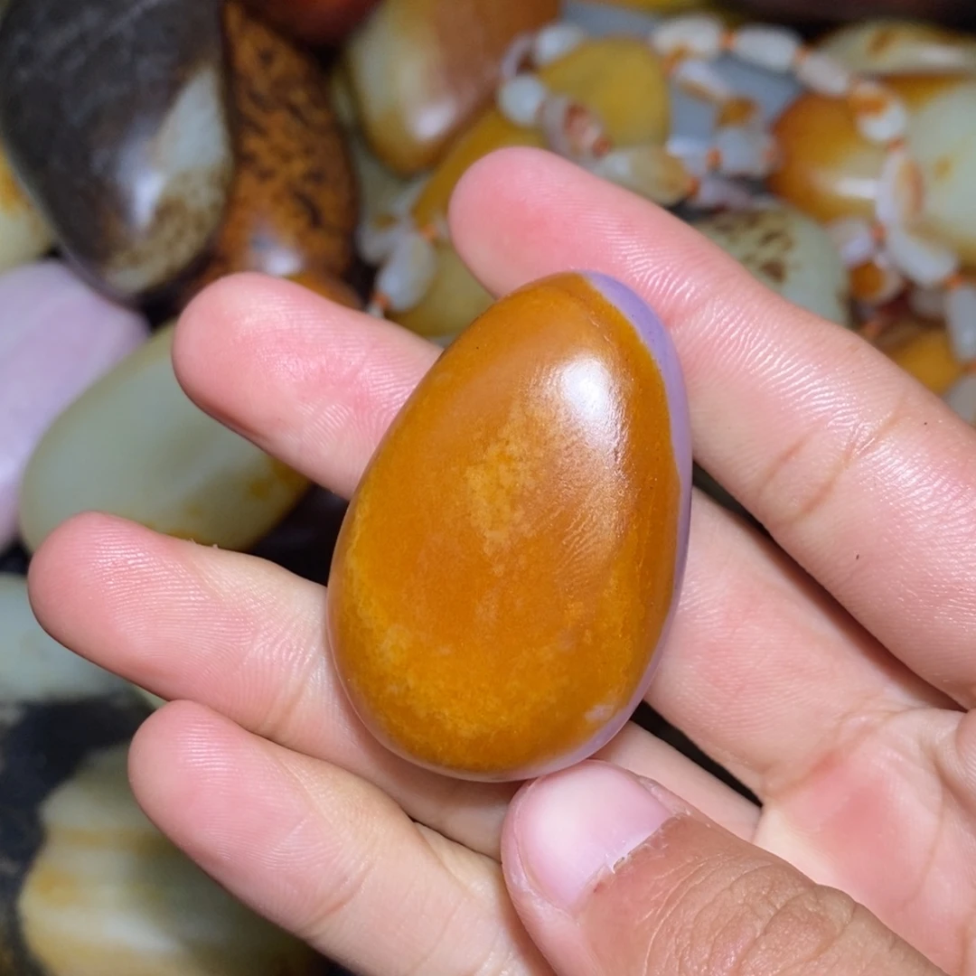 和田玉未镶嵌珠宝奇石