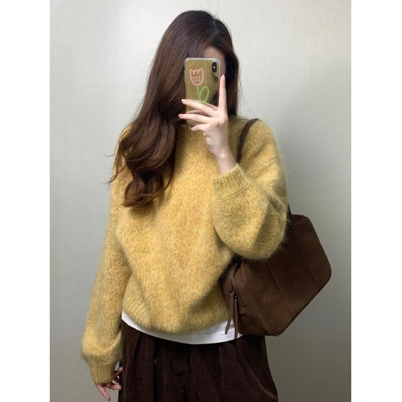 2025简约秋日ootd穿搭御姐气质女神范通勤穿搭小香风黄色针织毛衣