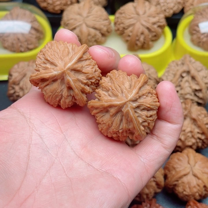 吊坠文玩核桃御龙粗筋三棱39×38×38