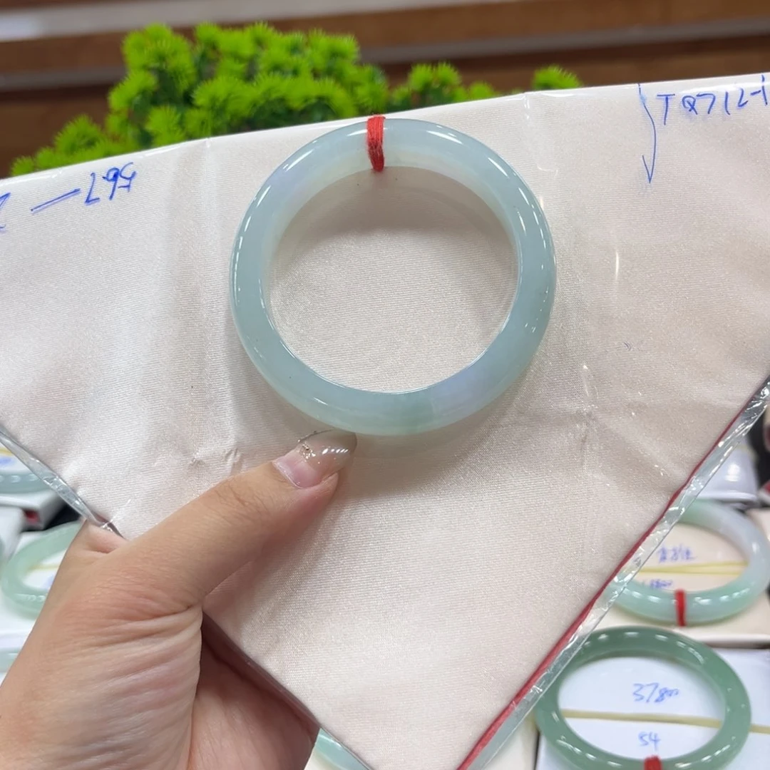 翡翠手镯未镶嵌56 57正圈