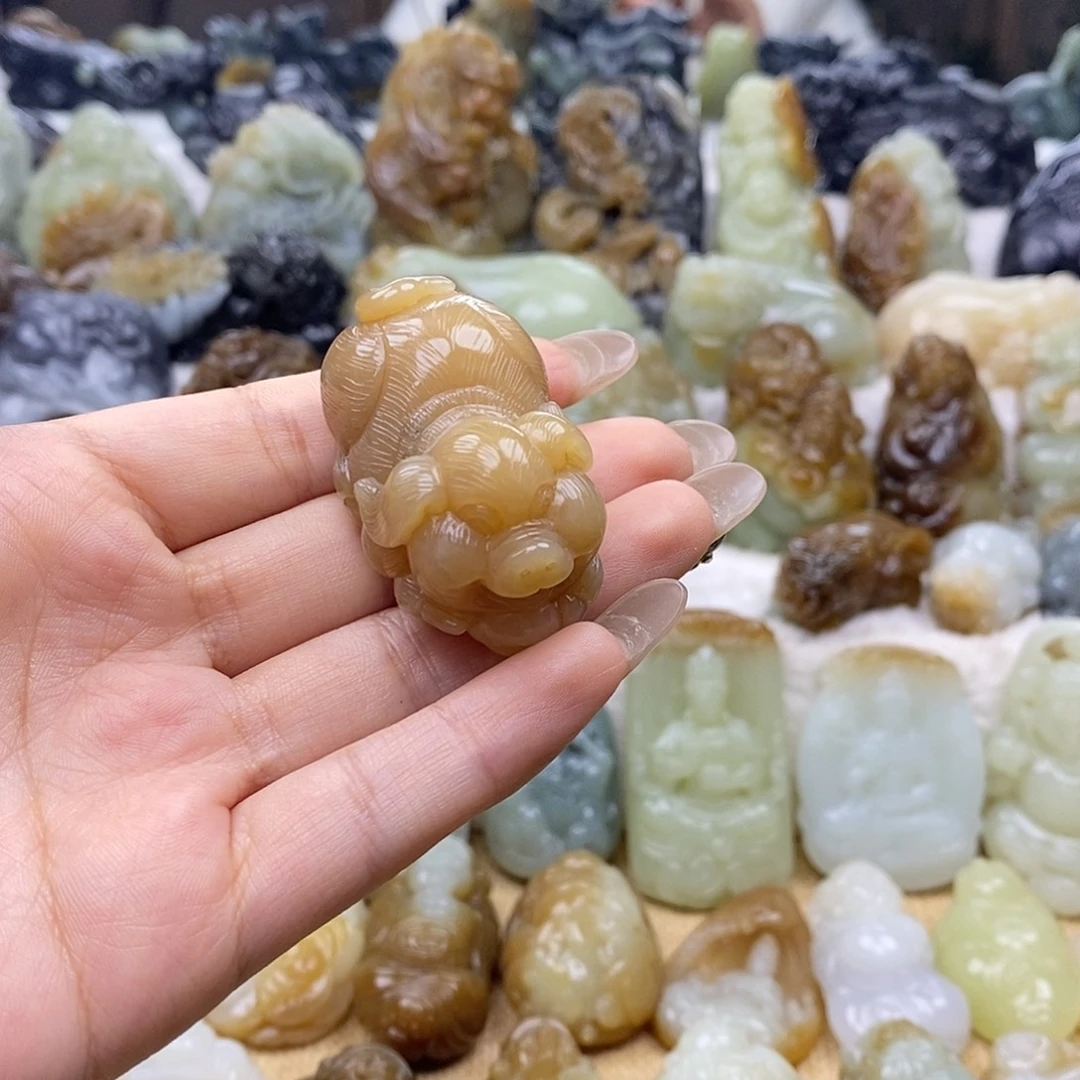 颈饰未镶嵌和田玉