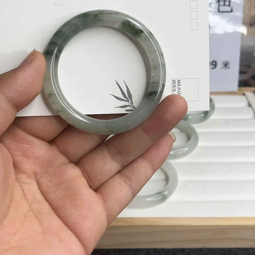 未镶嵌手镯石英质玉47