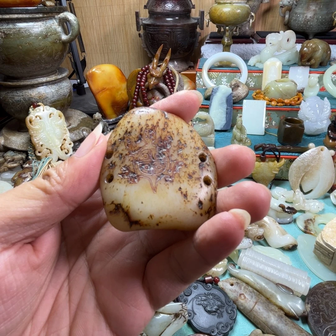 和田玉未镶嵌吊坠(不含链)