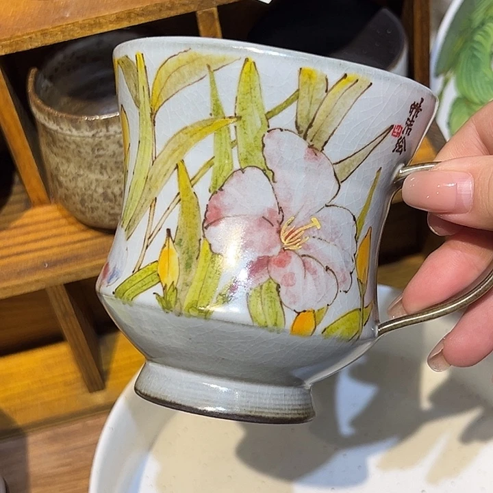 云***舒景德镇陶瓷艺术品