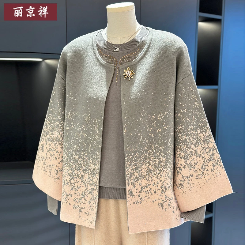 时尚中老年针织衫套装女冬装新款上衣洋气大码妈妈装毛衣两件套