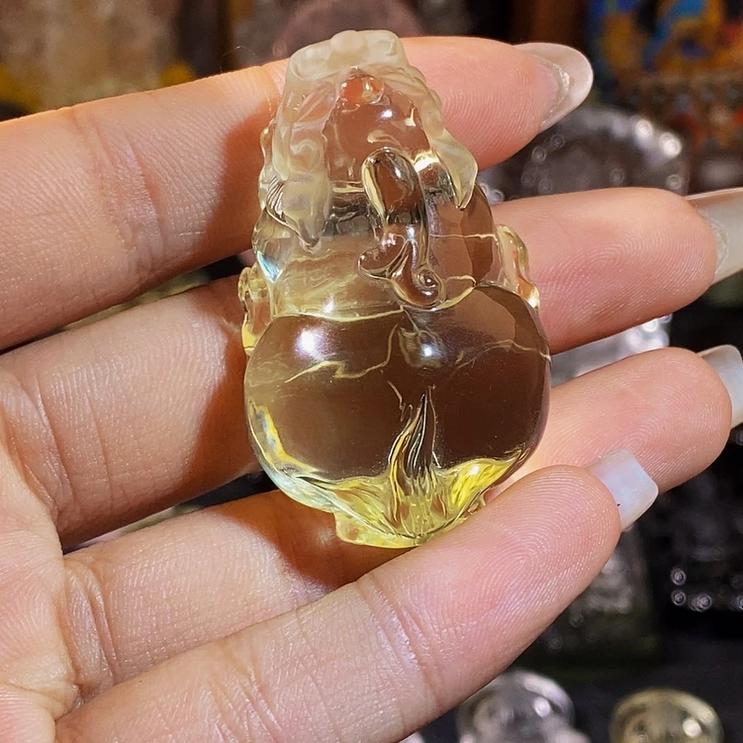 咨***飞颈饰未镶嵌水晶吊坠