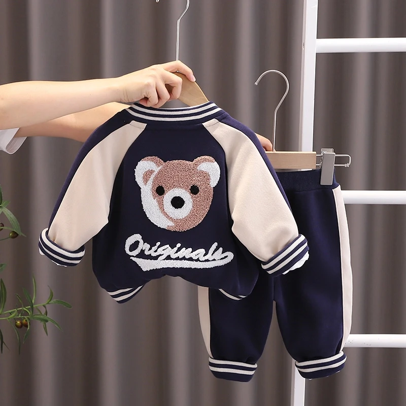 男女宝宝春秋装套装洋气棒球衫三件套男童秋季韩衣服小孩童装女童
