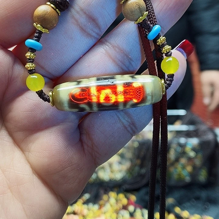 玛瑙/玉髓颈饰合金