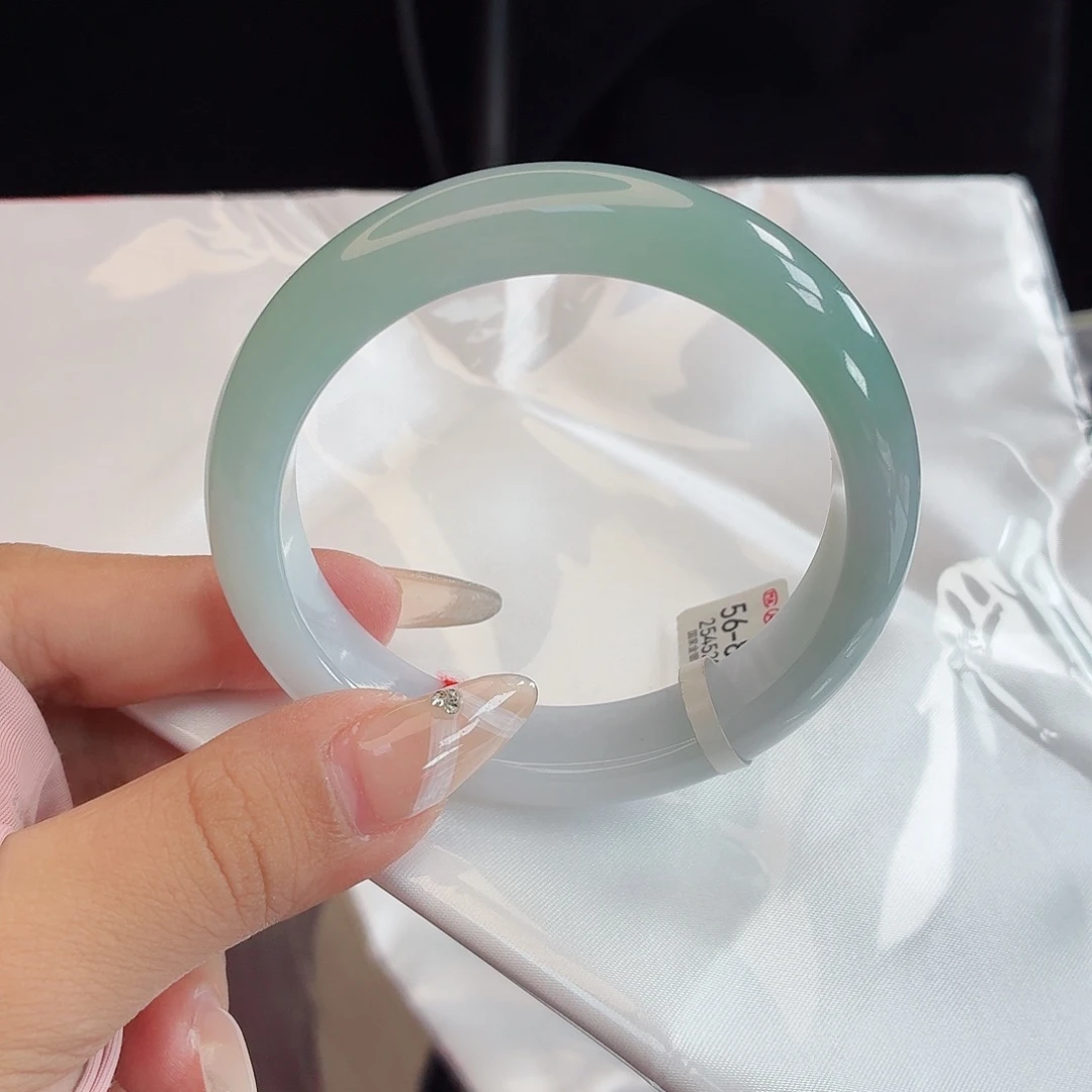 未镶嵌手镯翡翠56