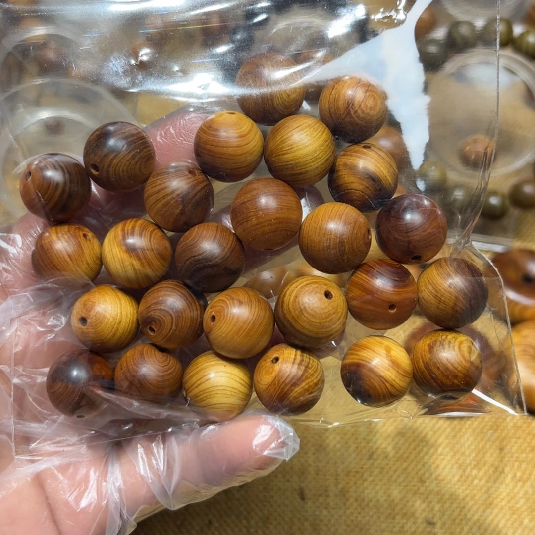 柏木（崖柏）无事牌用****8瑕疵