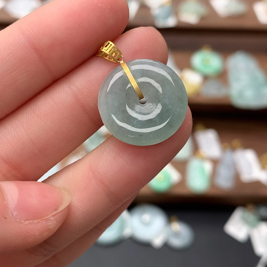 翡翠吊坠(不含链)18K金镶嵌