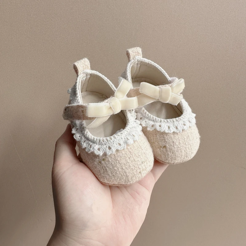 新款婴儿宝宝蕾丝蝴蝶结公主鞋0-1岁步前新生儿百天周岁不掉单鞋