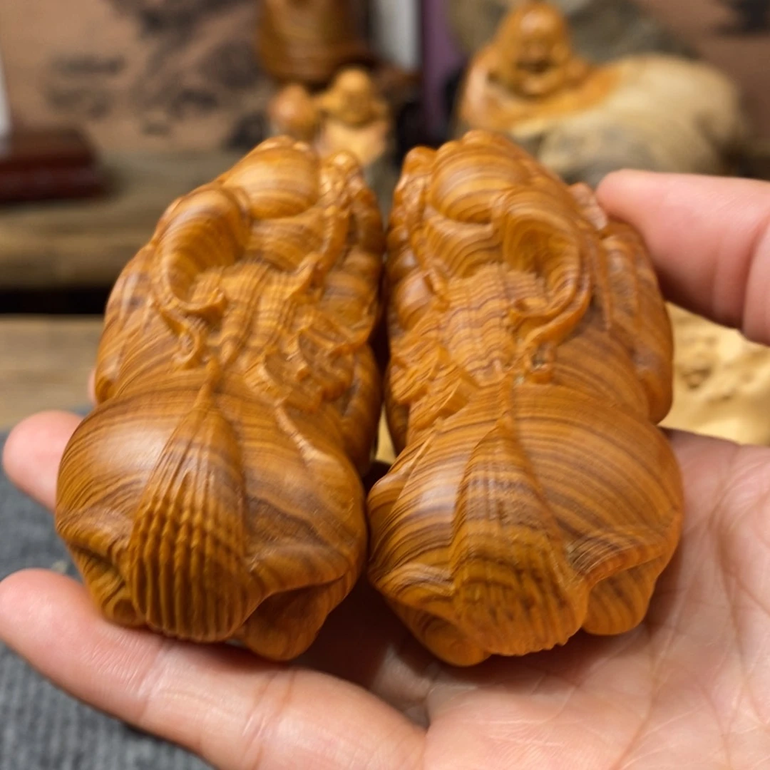 柏木（崖柏）一对。