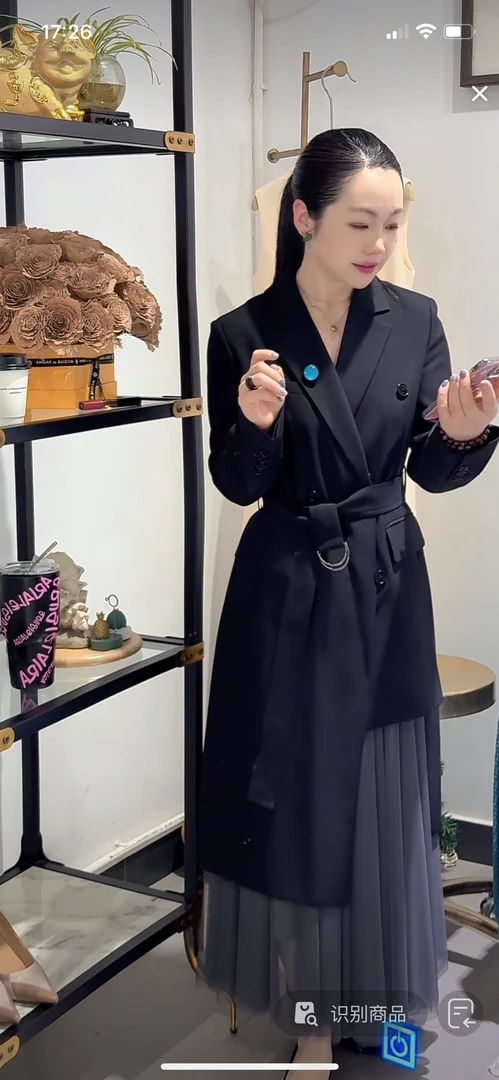 D家不规则长款西装