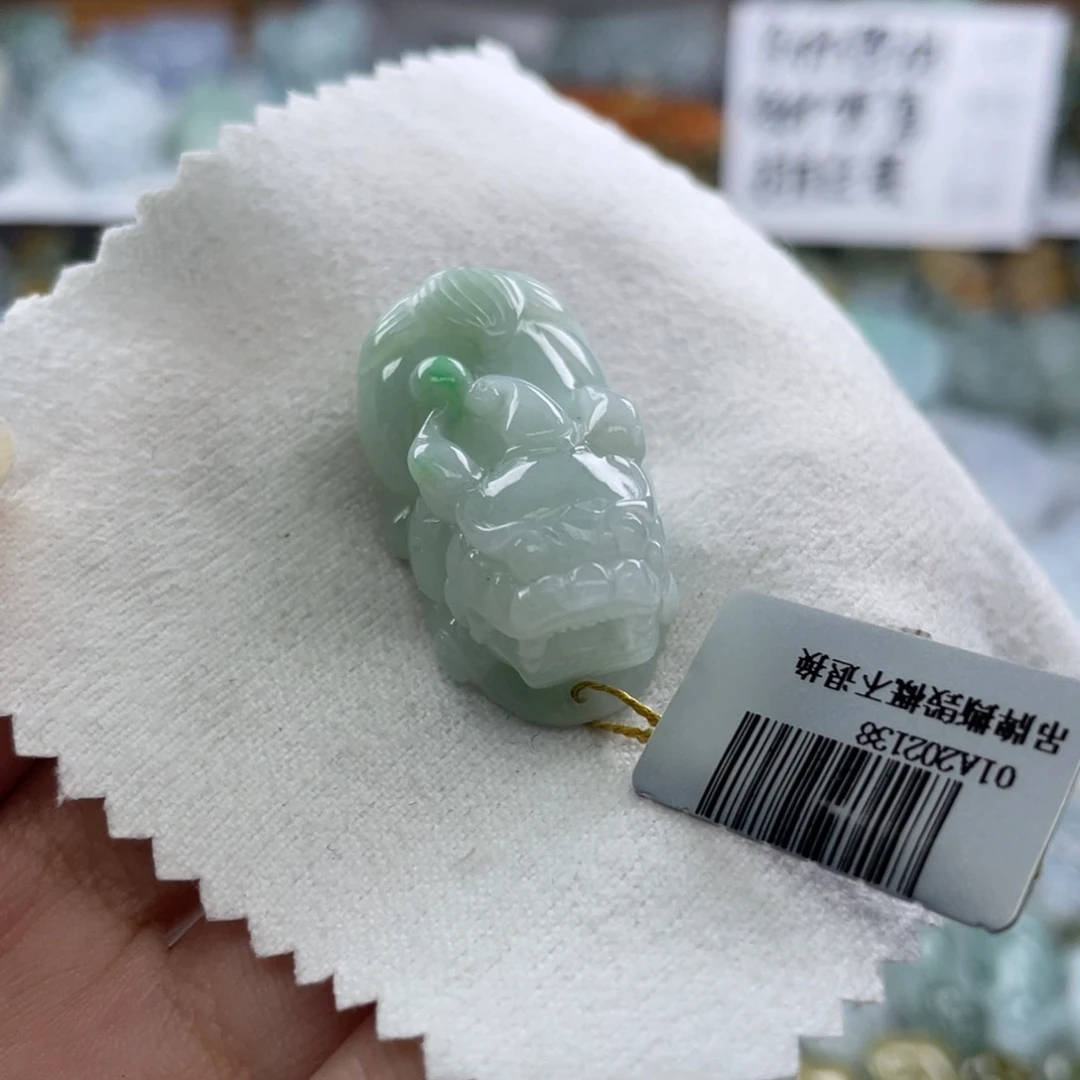 颈饰未镶嵌翡翠貔貅68