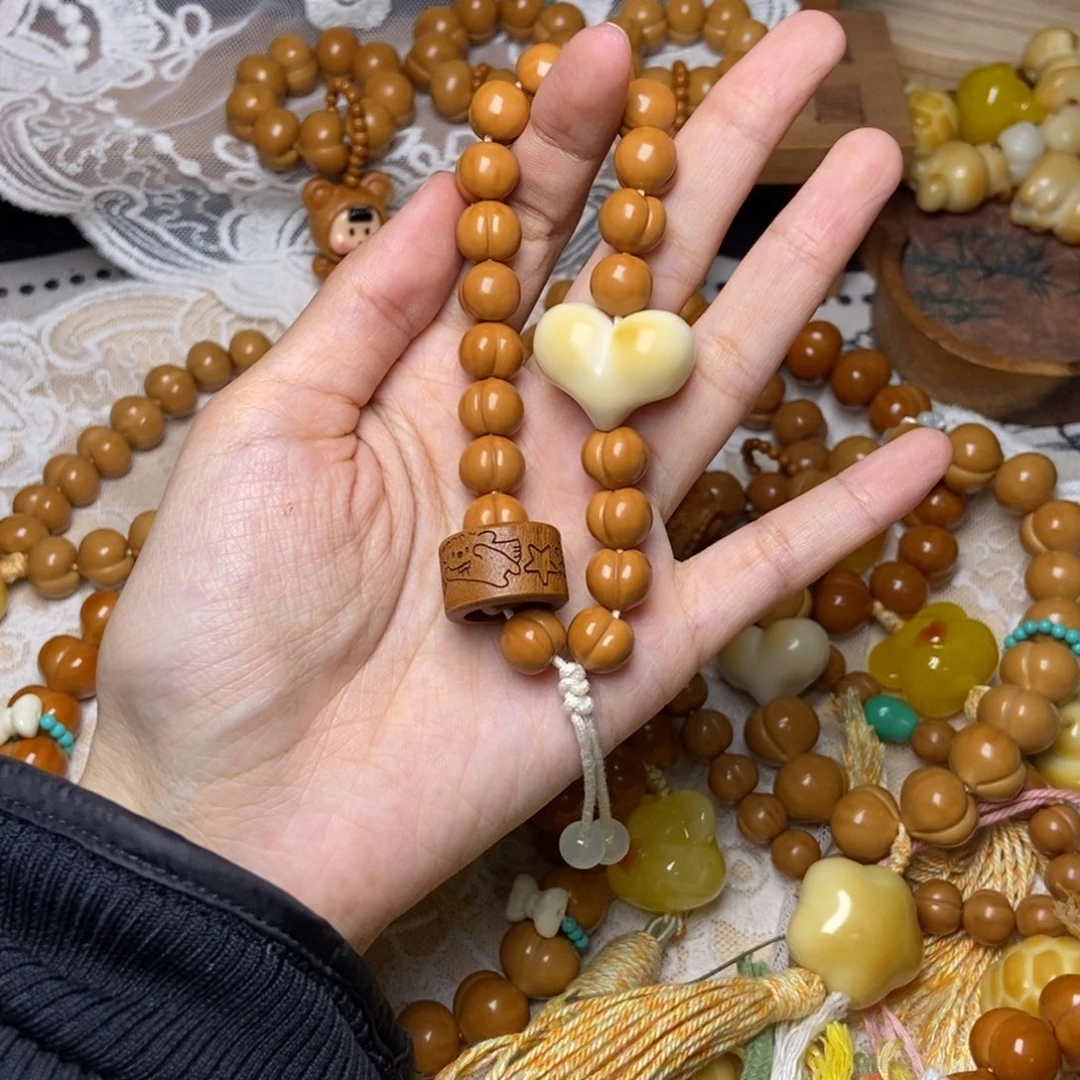 吊坠猴头核桃屁桃卡10