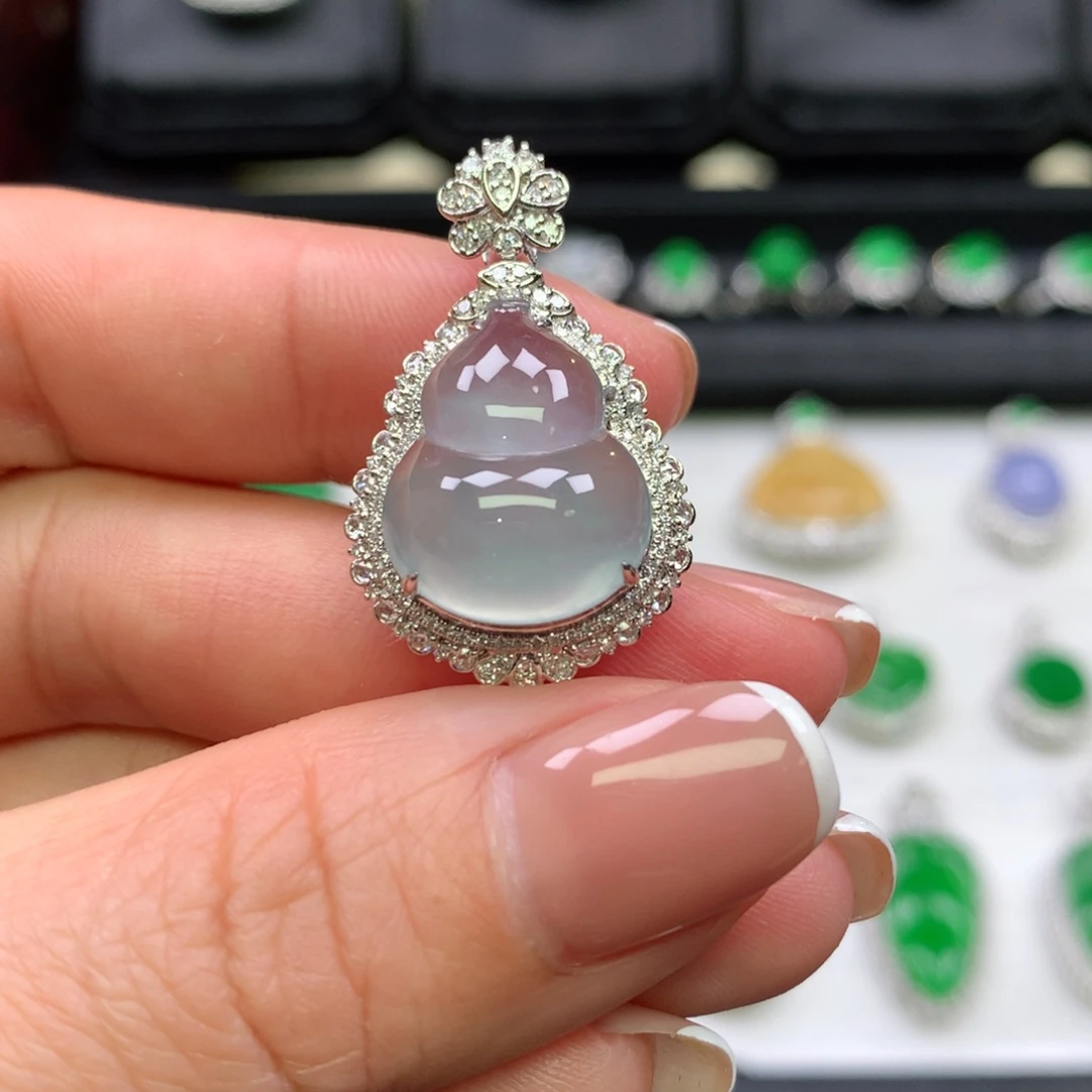 翡翠吊坠(不含链)18K金镶嵌