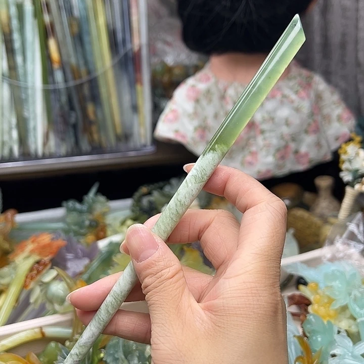 蛇纹石玉未镶嵌发簪