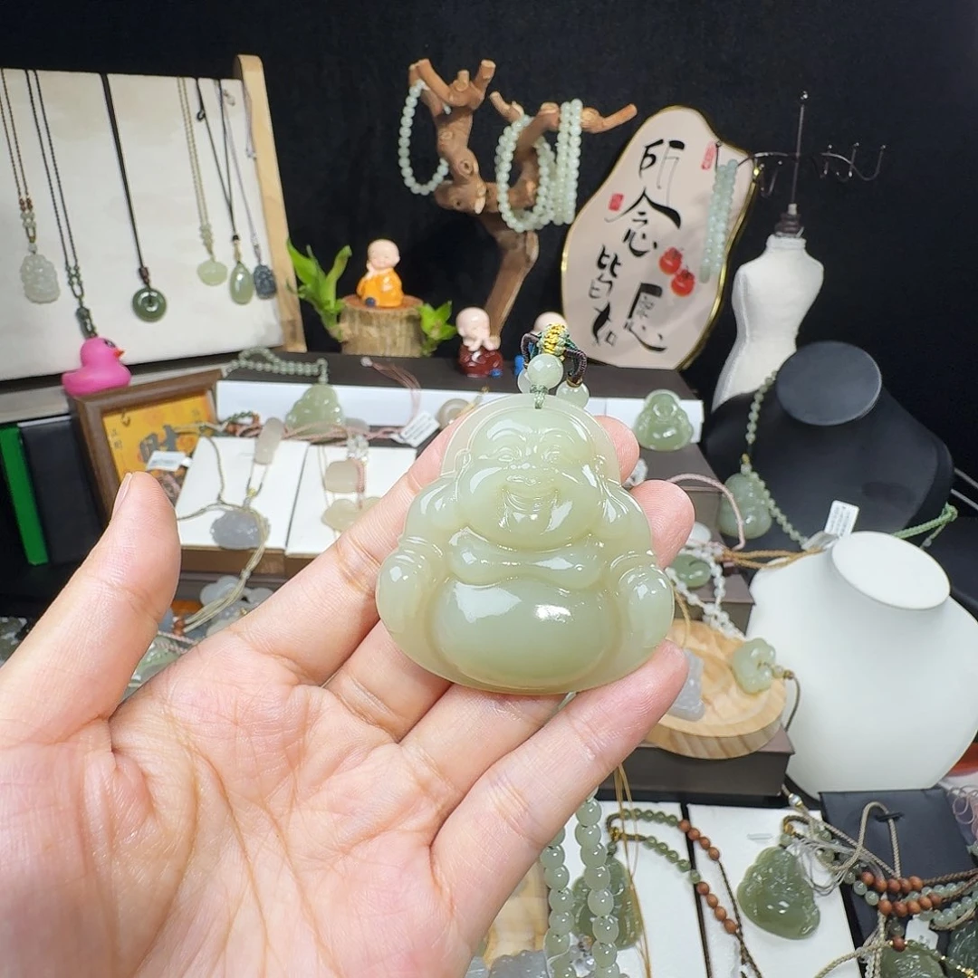 *****颈饰未镶嵌和田玉