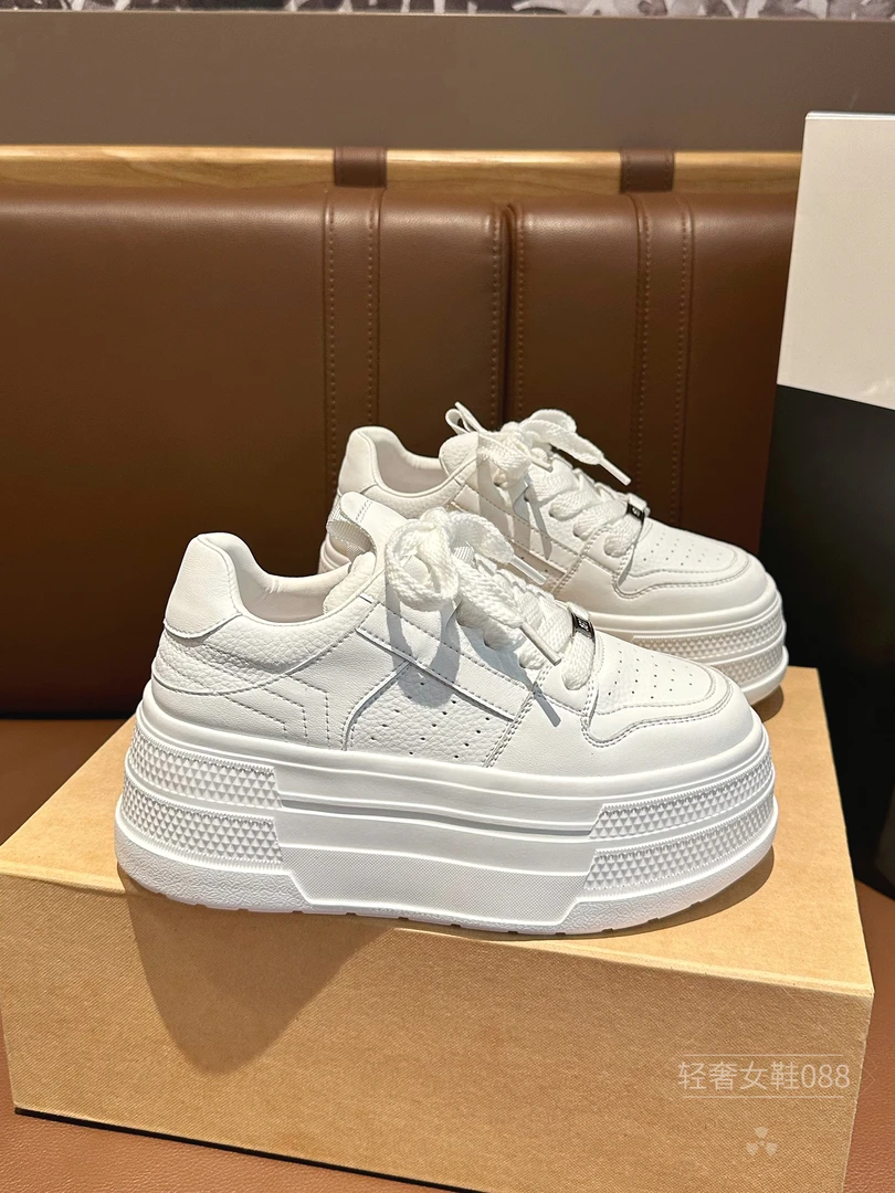 小个子7cm厚底小白鞋女2025春秋真皮时尚百搭轻便运动休闲板鞋