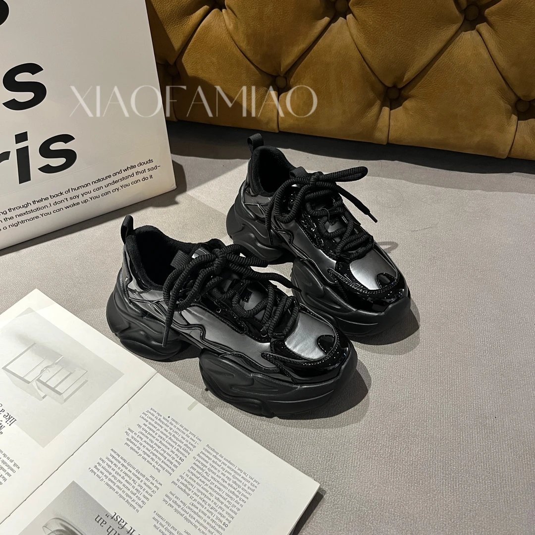 小发喵百搭厚底ins网红时尚黑色复古休闲运动鞋