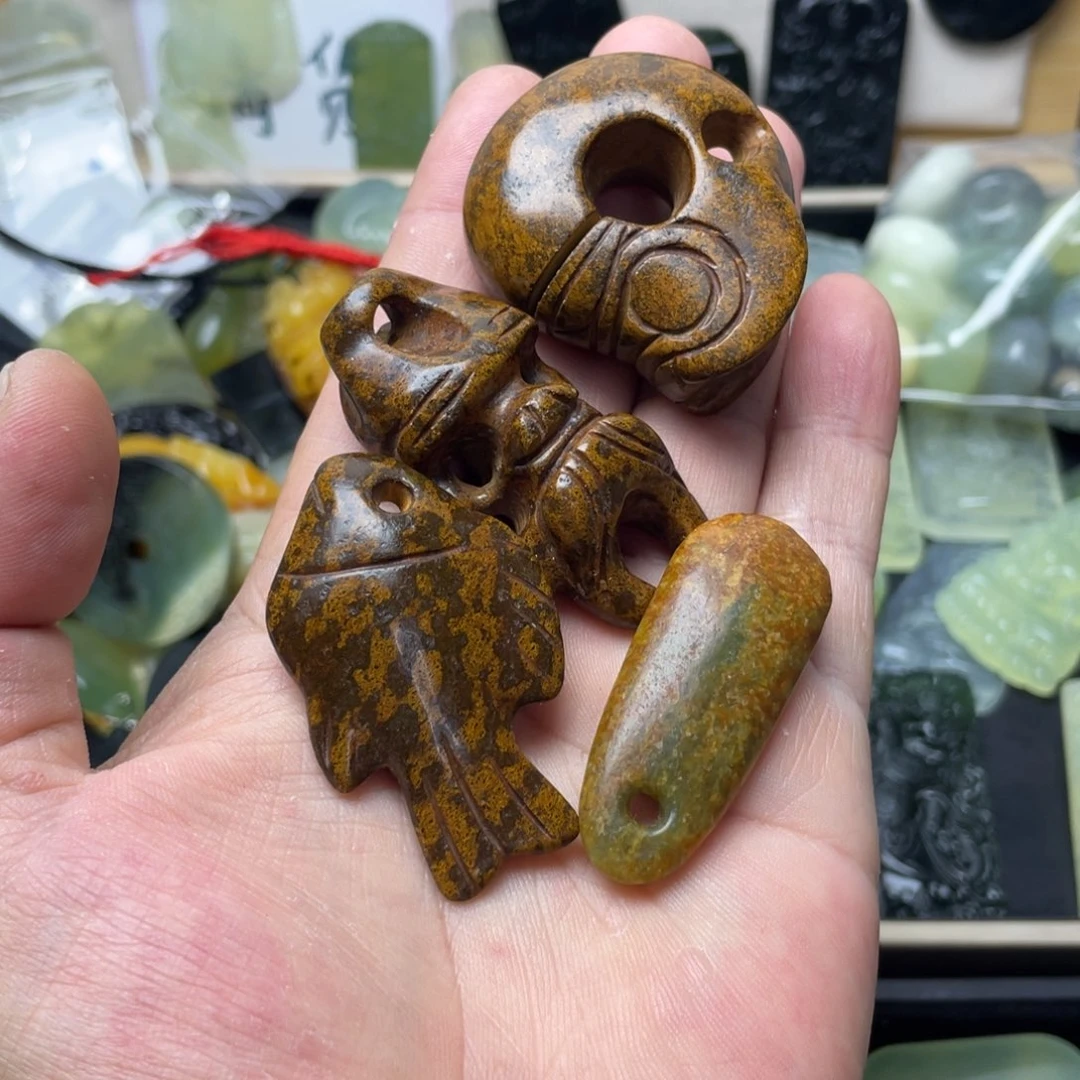 蛇纹石玉未镶嵌颈饰任选一个