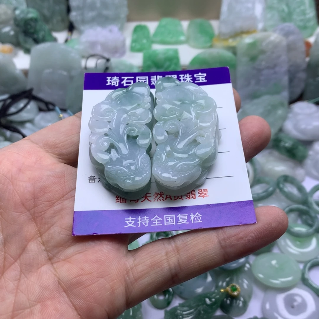 翡翠未镶嵌颈饰缅甸A货翡翠