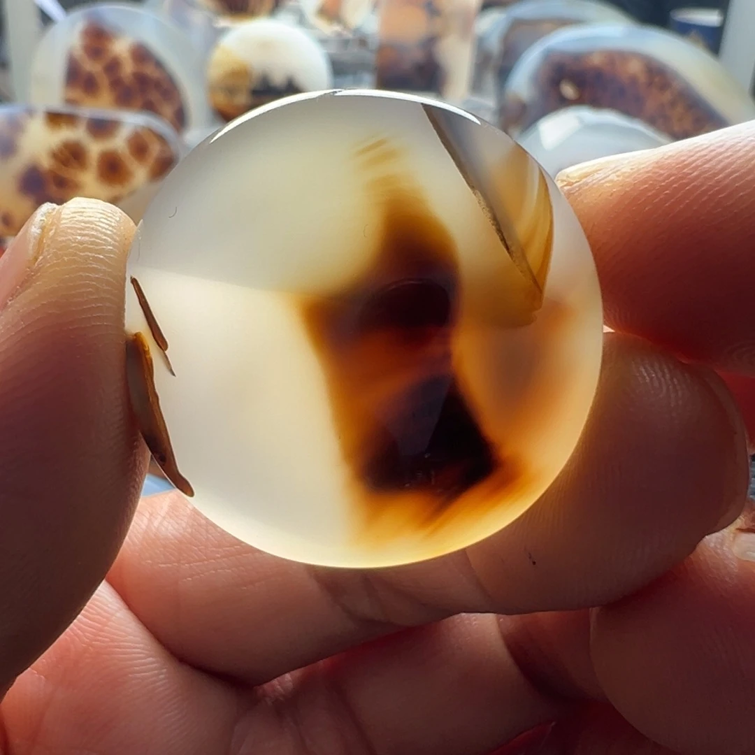 未镶嵌玛瑙/玉髓珠宝奇石