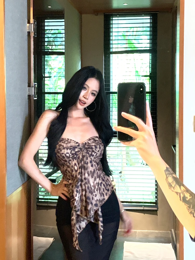 性感辣妹豹纹印花背心女设计感露背抹胸镂空显瘦百搭上衣