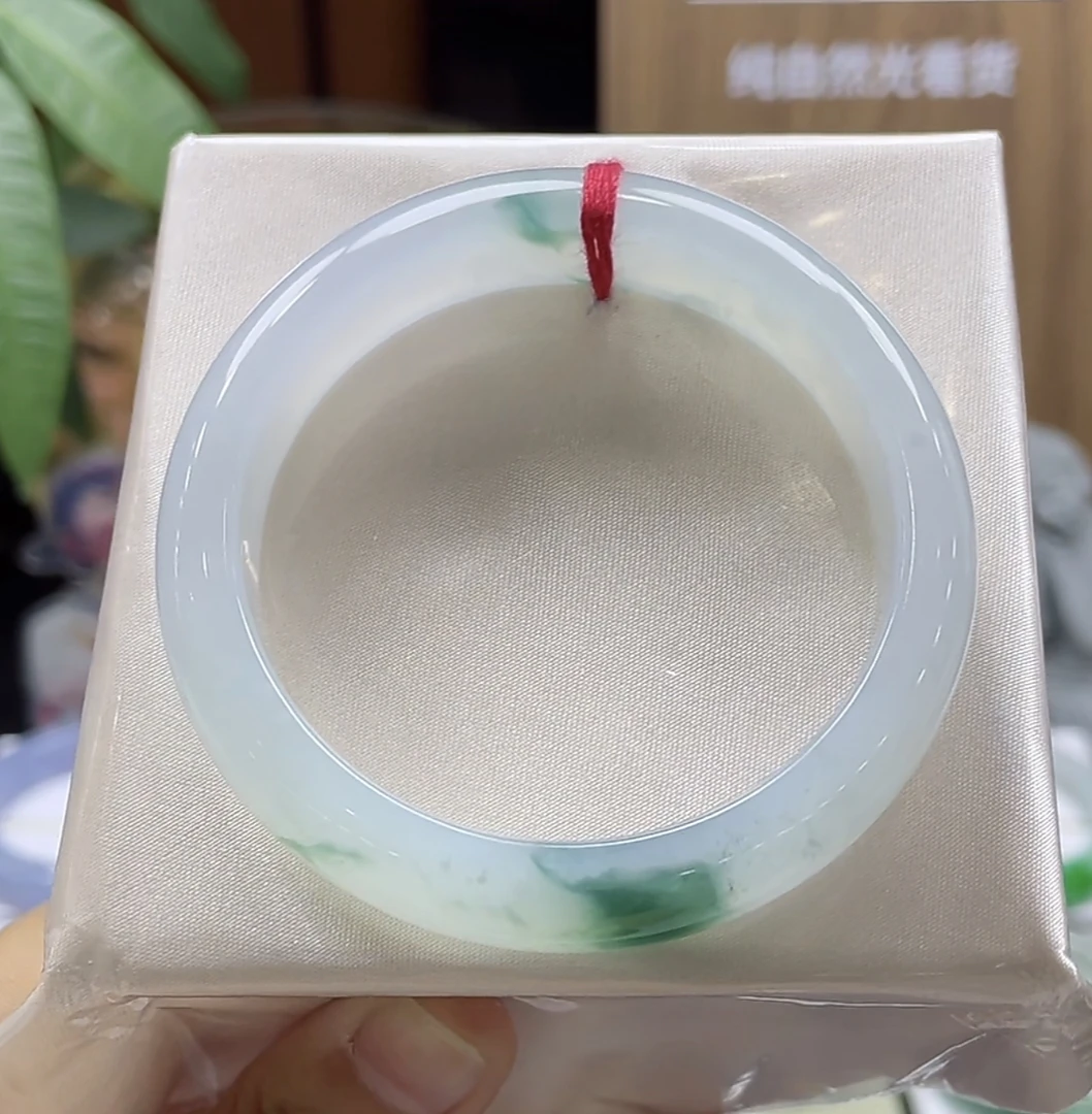 (新货强推款)53-54正圈半山水冰飘花翡翠手镯