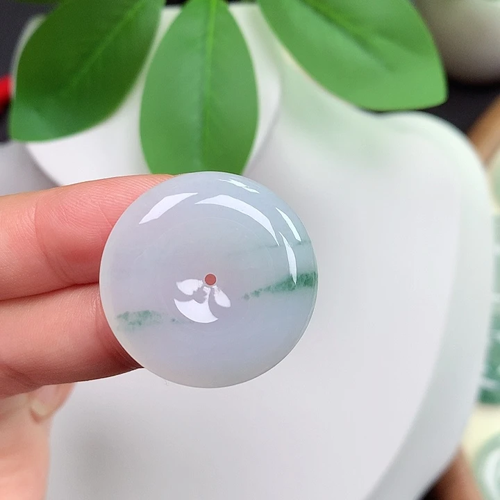 颈饰未镶嵌翡翠平安扣 27x6.1mm