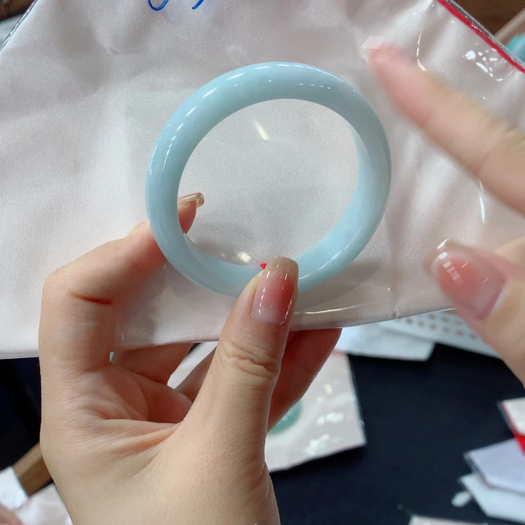 未镶嵌手镯翡翠林*?买断