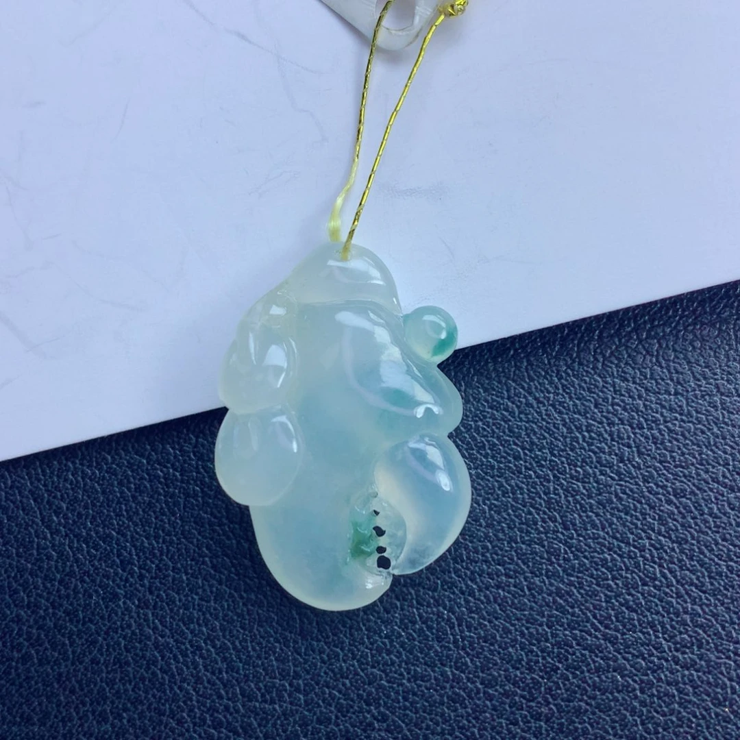 翡翠未镶嵌颈饰蟹钳