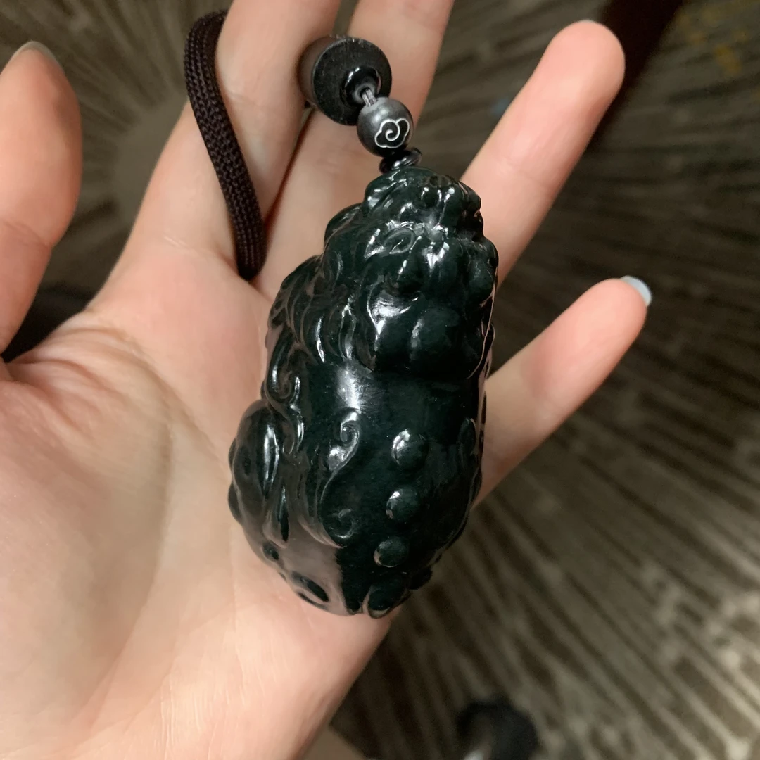 天然和田玉貔貅手把件