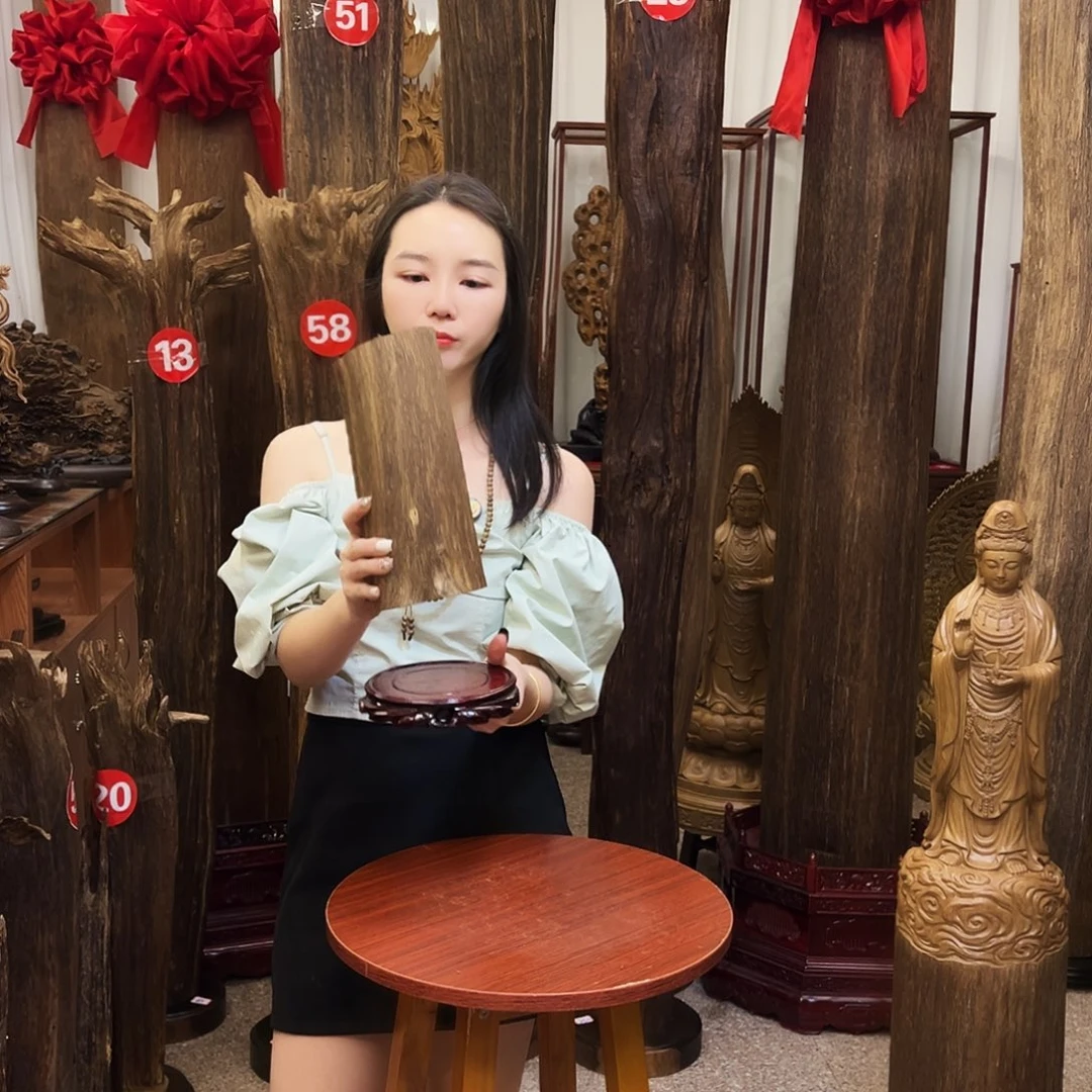 沉香碎屑沉香沉香材料