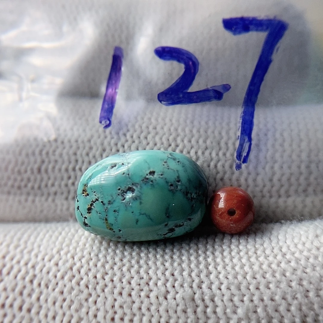 南红玛瑙未镶嵌珠宝奇石