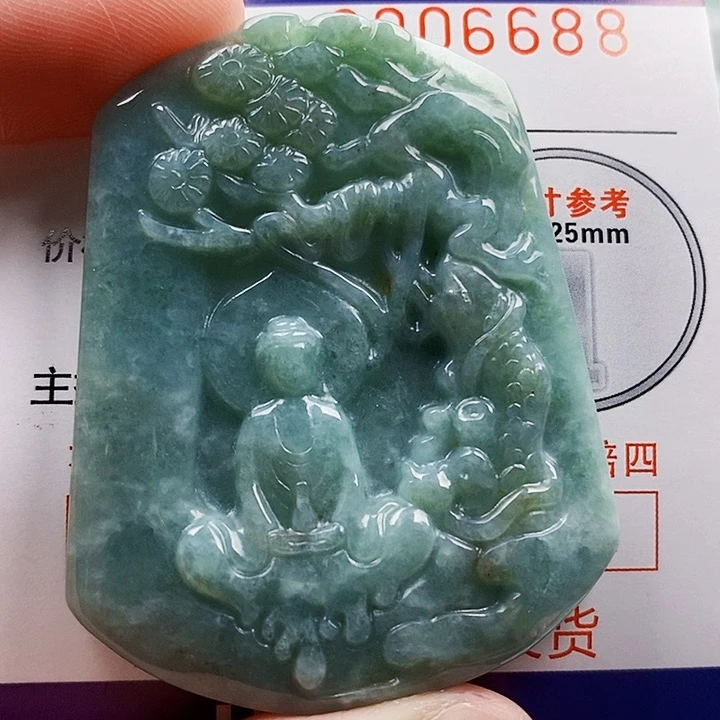 吊坠(不含链)未镶嵌翡翠