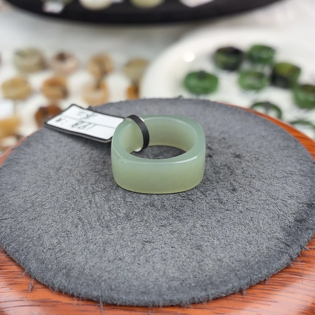 和田玉未镶嵌戒指b30奶青方圆17.7不退换